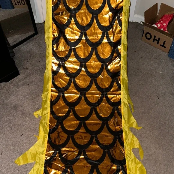 Colorful Yellow Dragon Head 🐲 Halloween Costume with Fringe - Picture 10 of 15